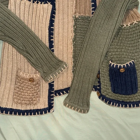 Christopher & Banks Sweater - Picture 3 of 4